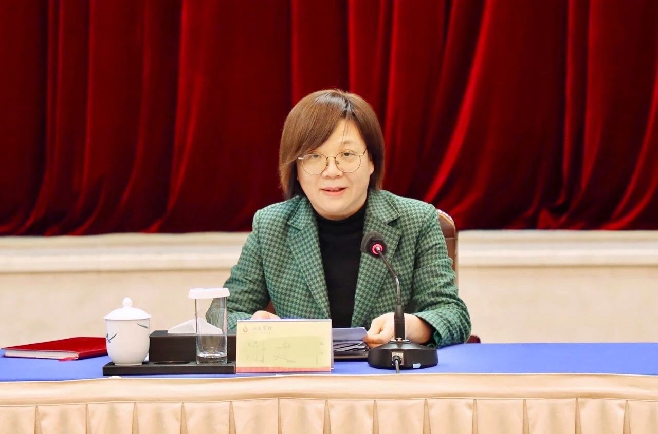 毛偉明省長(zhǎng)出席全省民營(yíng)企業(yè)家座談會(huì)，湘江電纜董事長(zhǎng)侯少斌應(yīng)邀參加